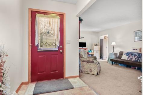 109 Monticello Circle Elyria OH 44035