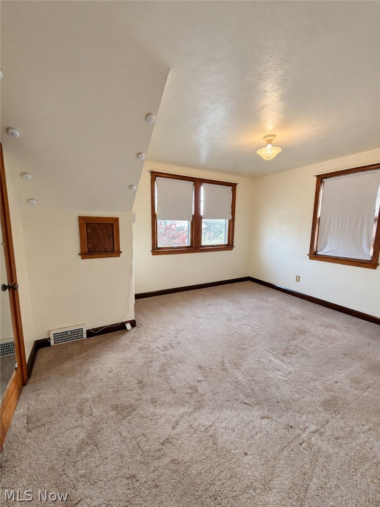 523 Lincoln Boulevard Steubenville OH 43952