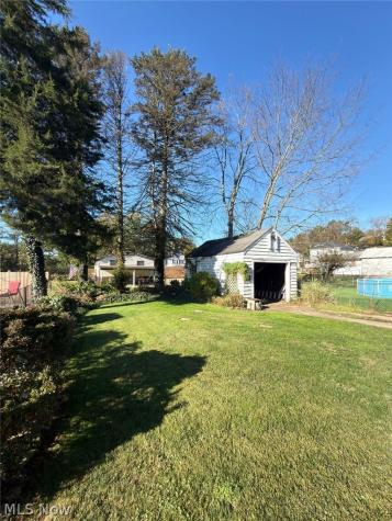 523 Lincoln Boulevard Steubenville OH 43952