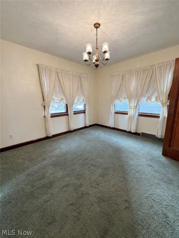 523 Lincoln Boulevard Steubenville OH 43952