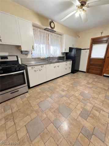 523 Lincoln Boulevard Steubenville OH 43952