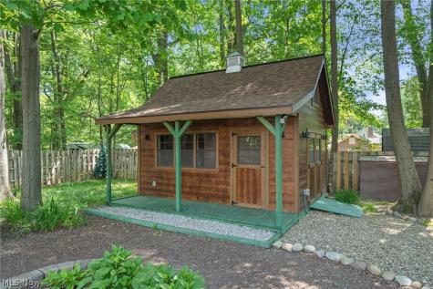 3871 Greentree Road Stow OH 44224