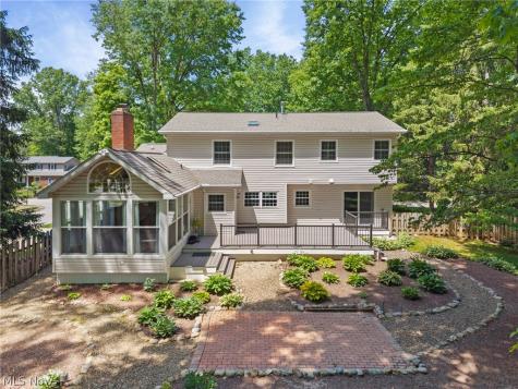 3871 Greentree Road Stow OH 44224