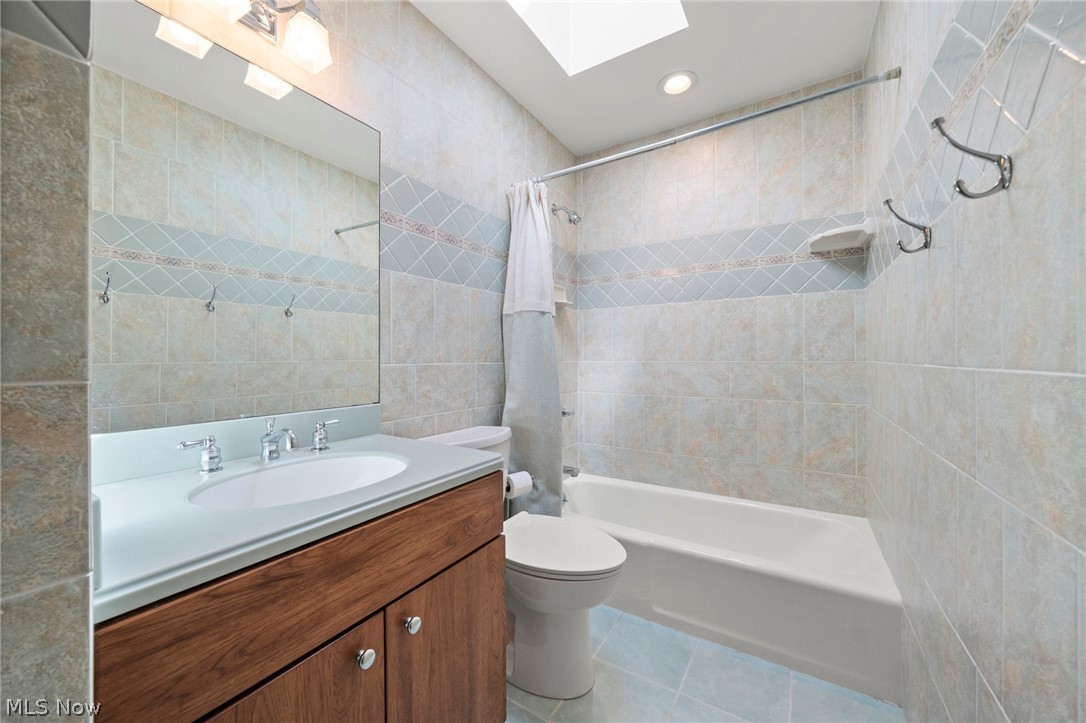 3871 Greentree Road Stow OH 44224