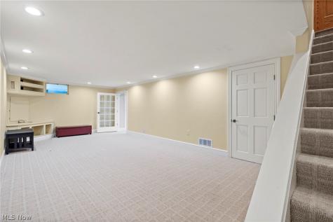 3871 Greentree Road Stow OH 44224