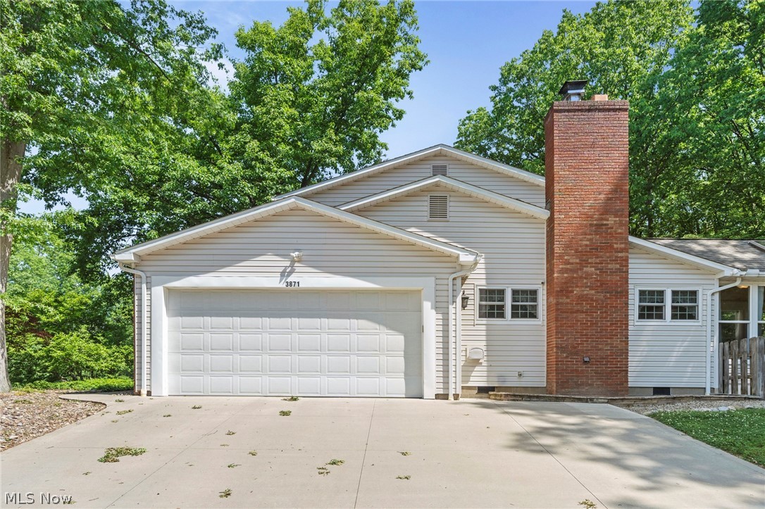3871 Greentree Road Stow OH 44224