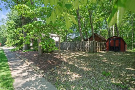 3871 Greentree Road Stow OH 44224