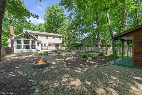 3871 Greentree Road Stow OH 44224
