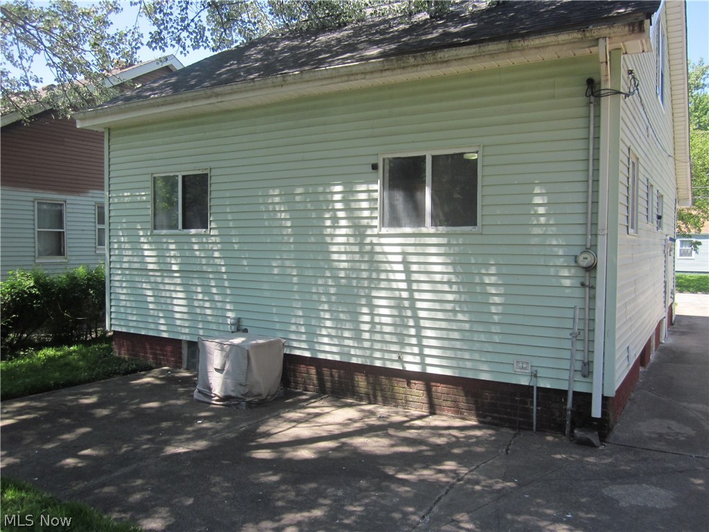 12503 Lena Avenue Cleveland OH 44135