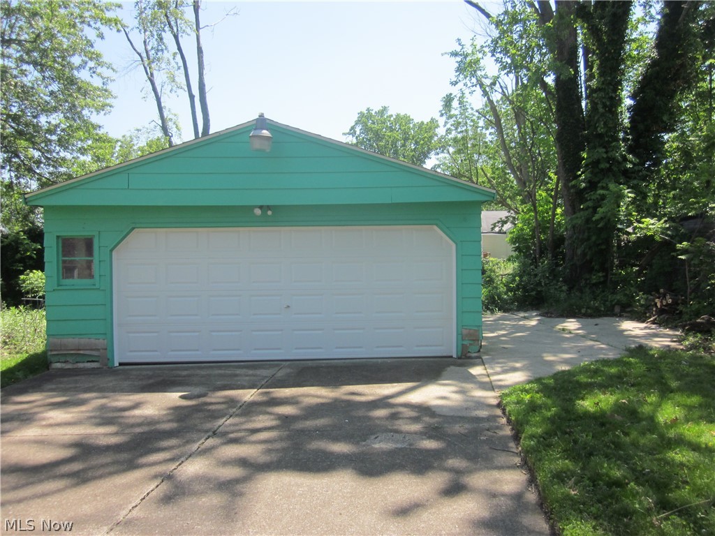 12503 Lena Avenue Cleveland OH 44135