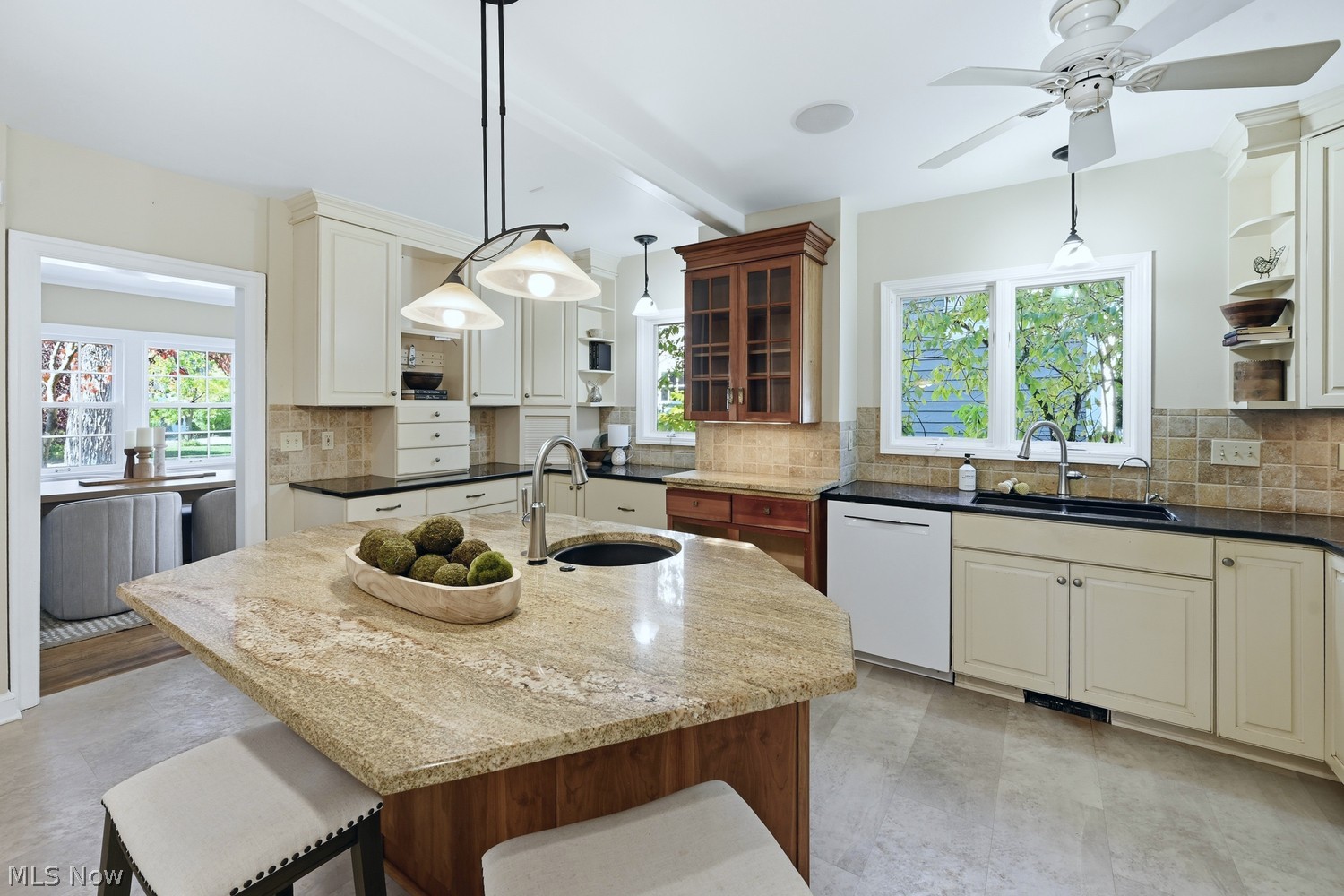 2925 Warrington Road Shaker Heights OH 44120