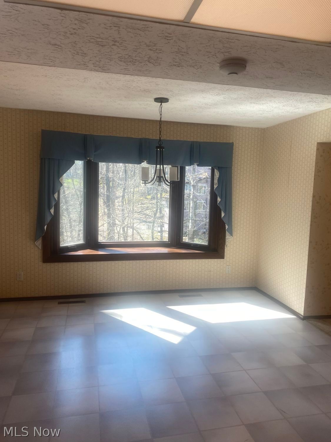 9376 Knights Way Brecksville OH 44141