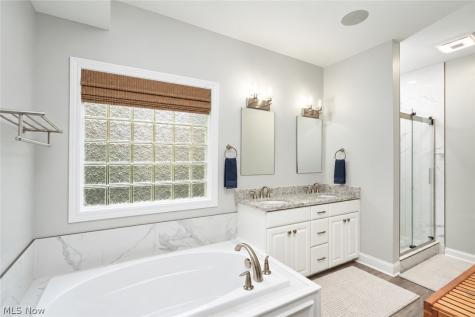 4127 Overbrook Drive Brecksville OH 44141