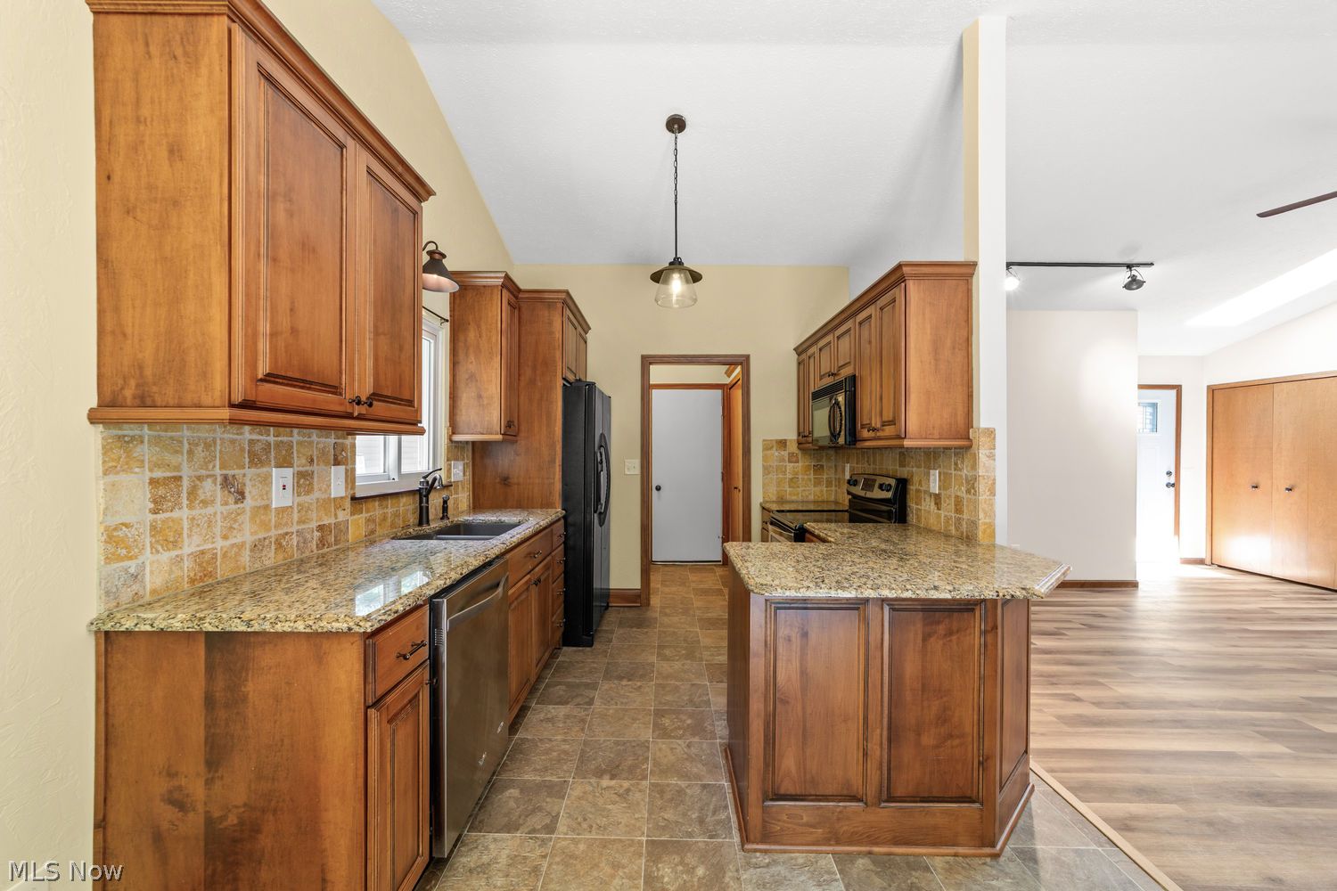 230 Maplelawn Drive Berea OH 44017