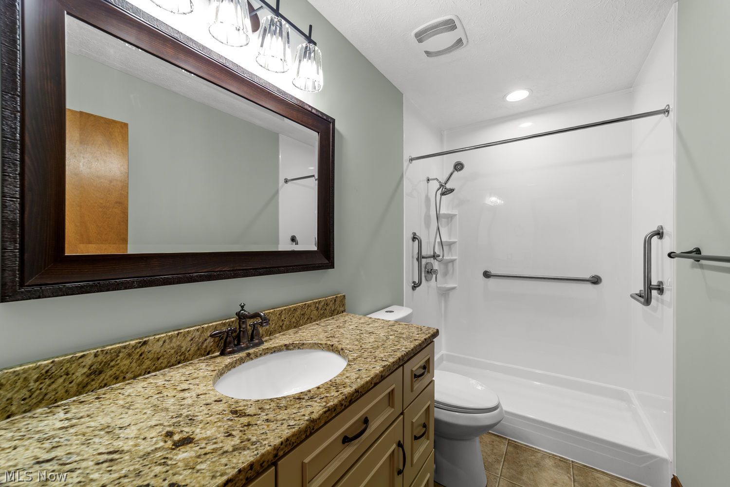 230 Maplelawn Drive Berea OH 44017