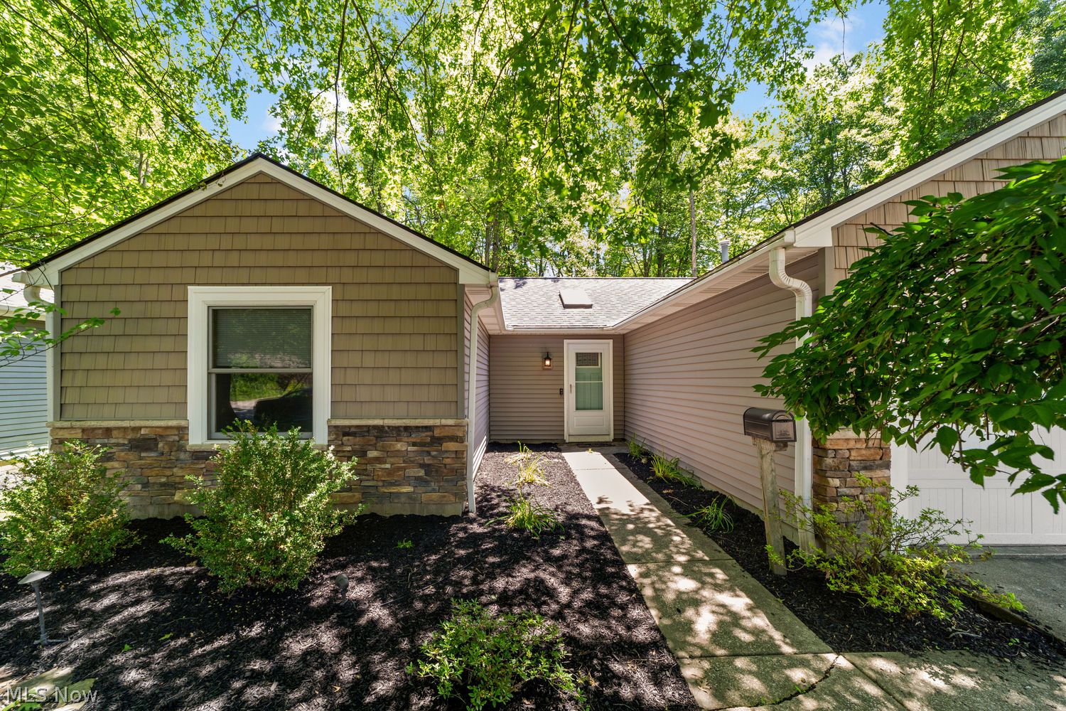 230 Maplelawn Drive Berea OH 44017