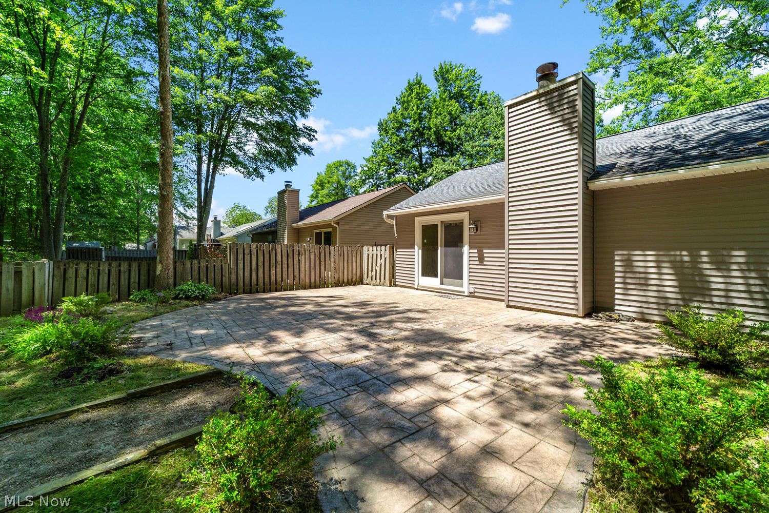 230 Maplelawn Drive Berea OH 44017