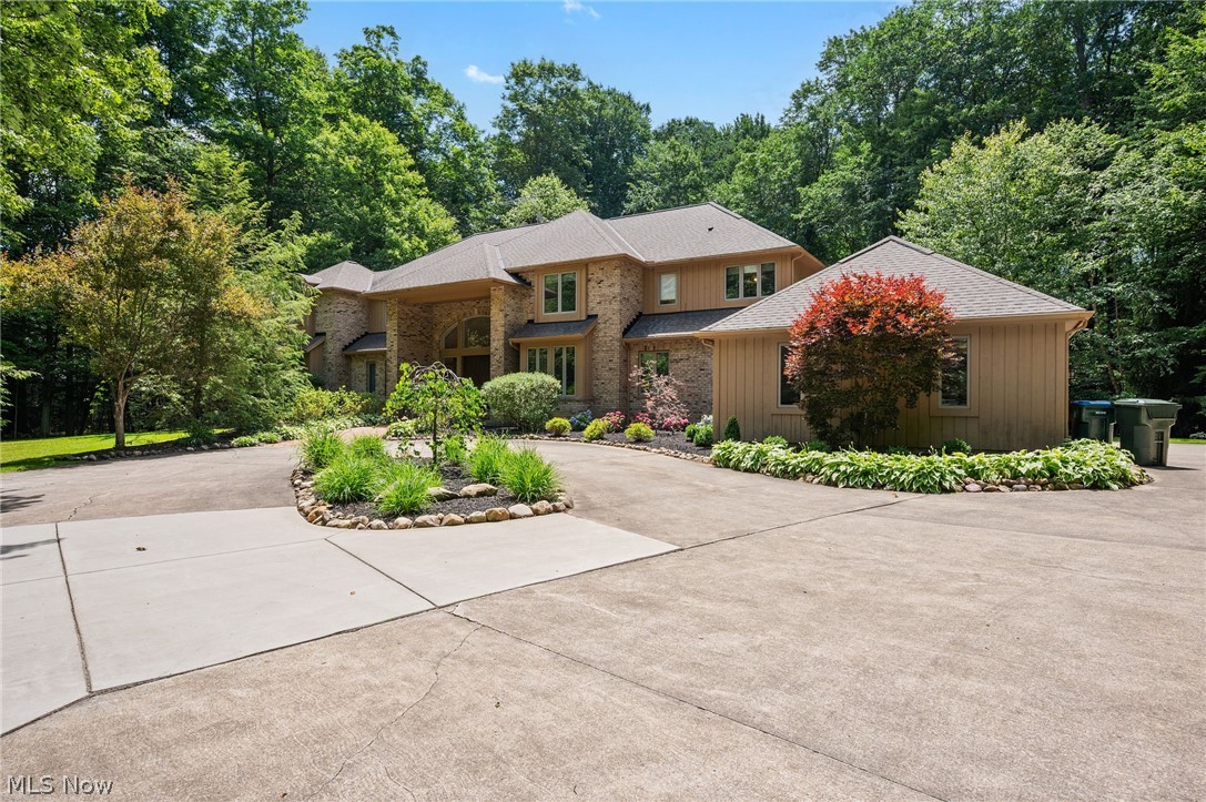 80 Easton Lane Moreland Hills OH 44022