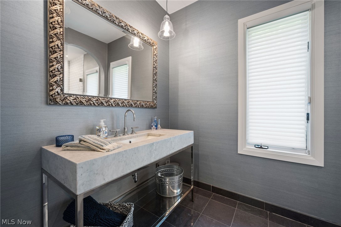 80 Easton Lane Moreland Hills OH 44022