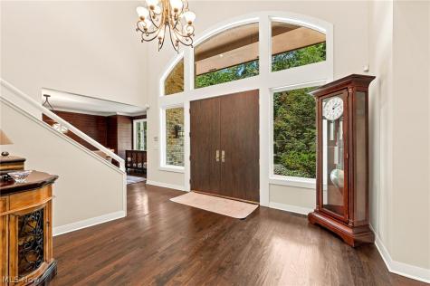 80 Easton Lane Moreland Hills OH 44022