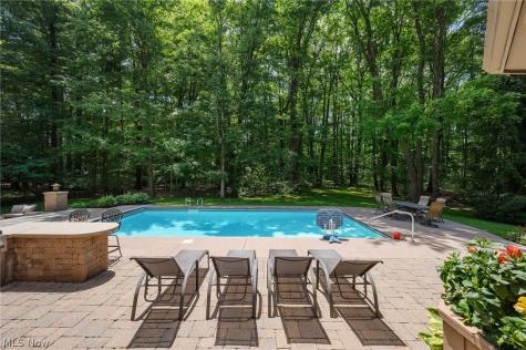 80 Easton Lane Moreland Hills OH 44022