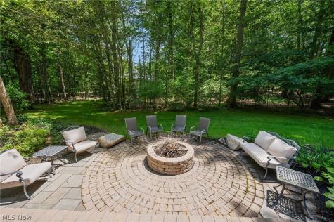 80 Easton Lane Moreland Hills OH 44022