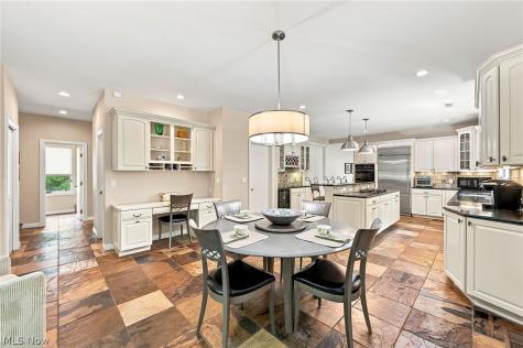 80 Easton Lane Moreland Hills OH 44022