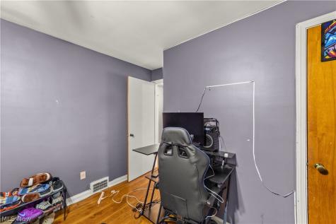 1232 Dorsh Road South Euclid OH 44121