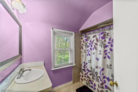 1232 Dorsh Road South Euclid OH 44121
