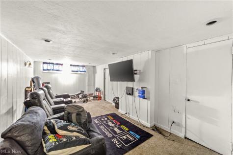 1232 Dorsh Road South Euclid OH 44121