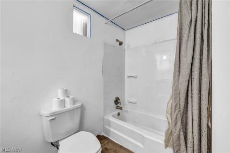 4841 Glenennis Circle NW Canton OH 44708