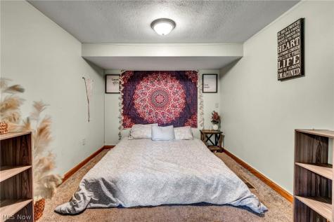 4841 Glenennis Circle NW Canton OH 44708