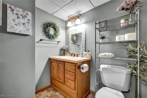 4841 Glenennis Circle NW Canton OH 44708