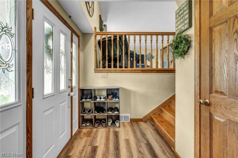 4841 Glenennis Circle NW Canton OH 44708