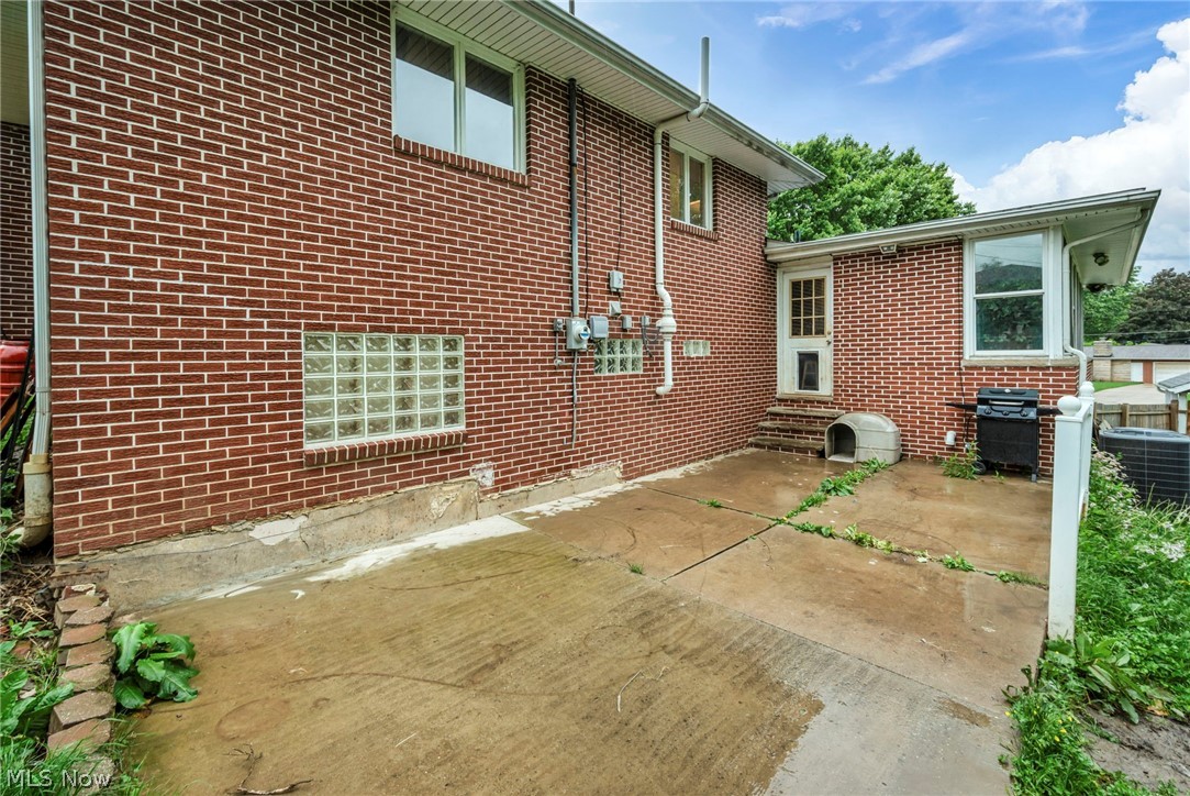 4841 Glenennis Circle NW Canton OH 44708