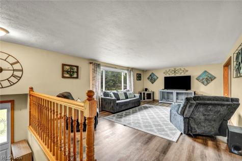 4841 Glenennis Circle NW Canton OH 44708