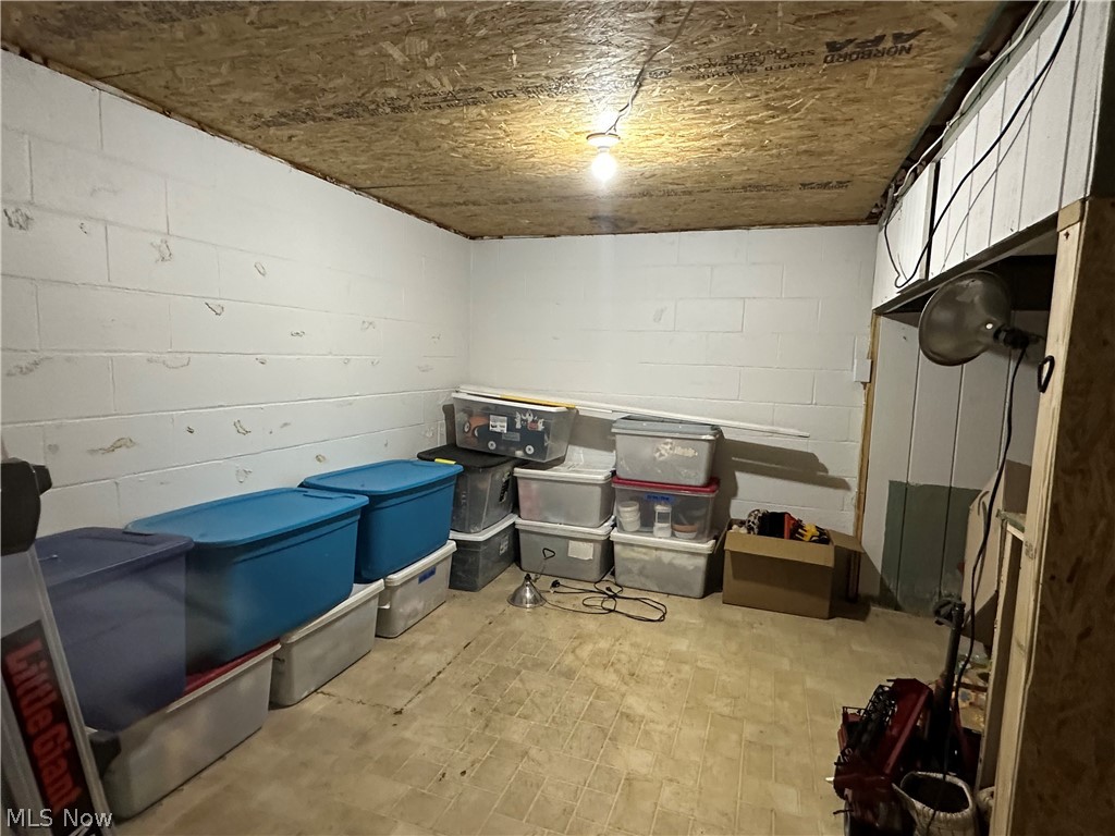 9188 S Yuma Trail Negley OH 44441