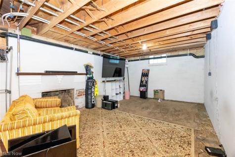 2334 Graustark Path Wooster OH 44691