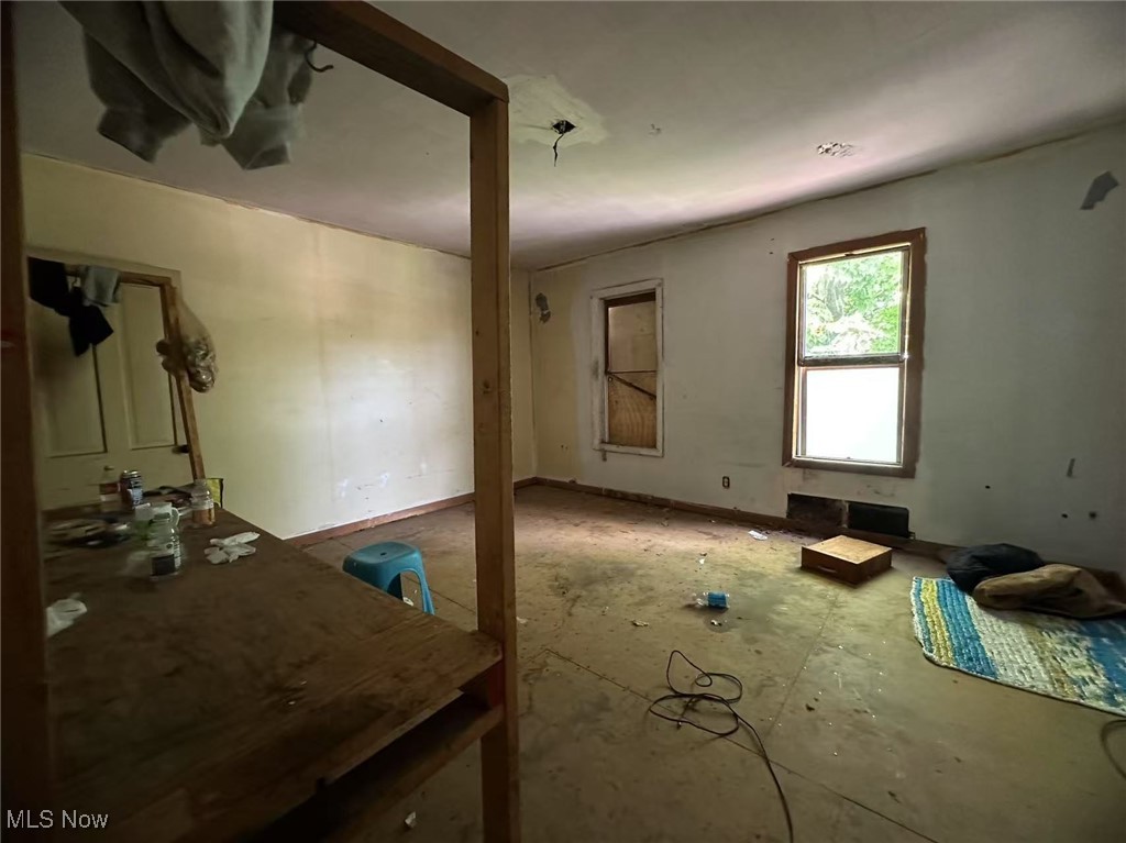 906 E Buchtel Avenue Akron OH 44305