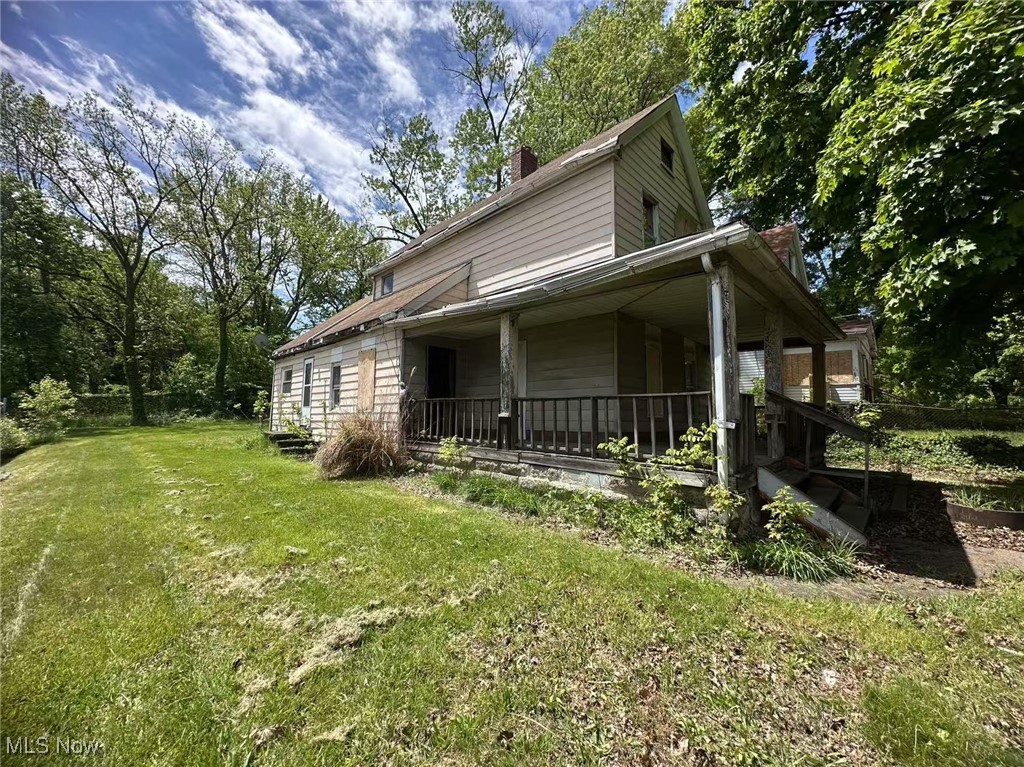 906 E Buchtel Avenue Akron OH 44305