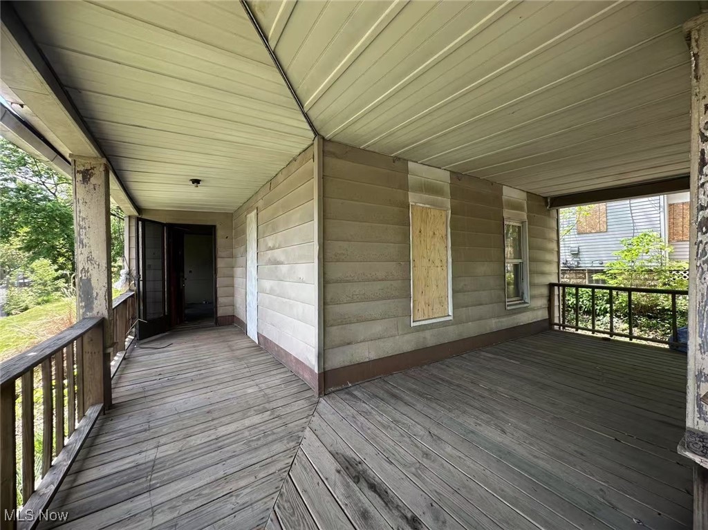 906 E Buchtel Avenue Akron OH 44305