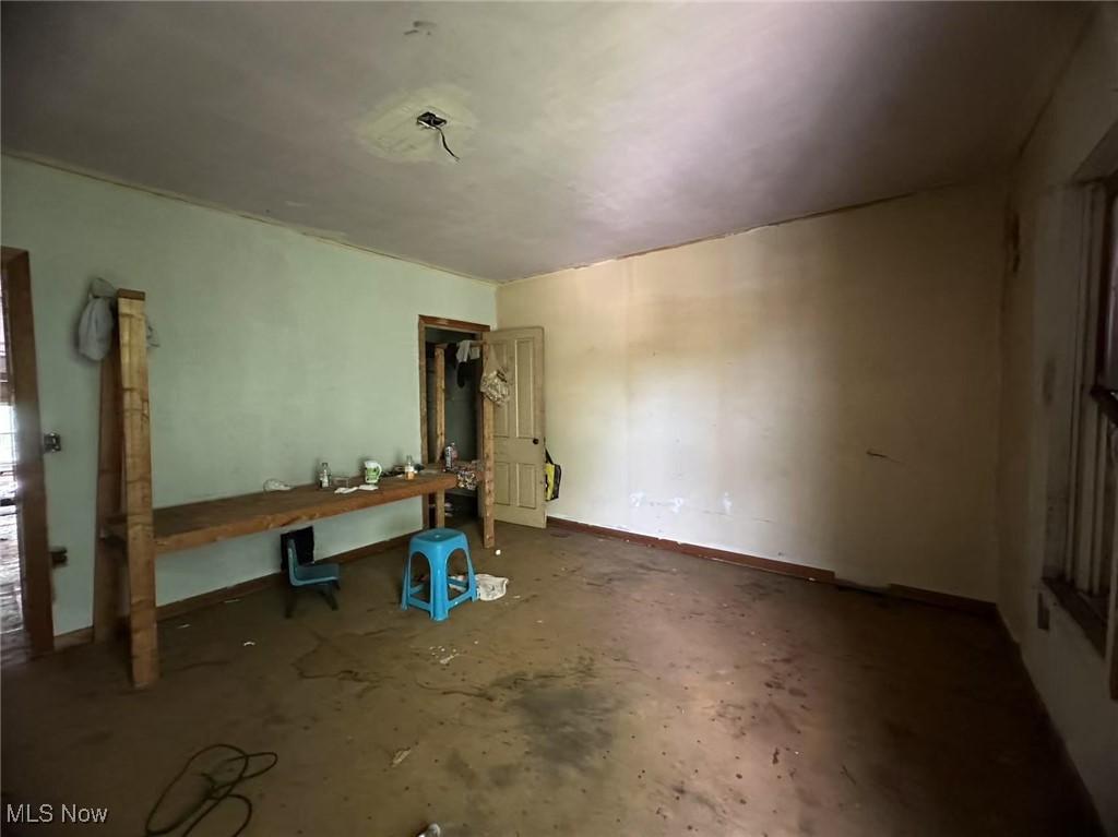 906 E Buchtel Avenue Akron OH 44305