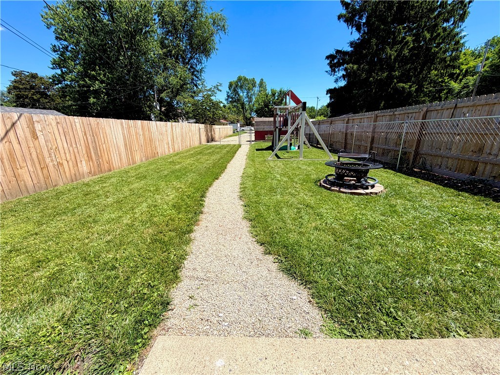 151 Beaver Avenue NE New Philadelphia OH 44663
