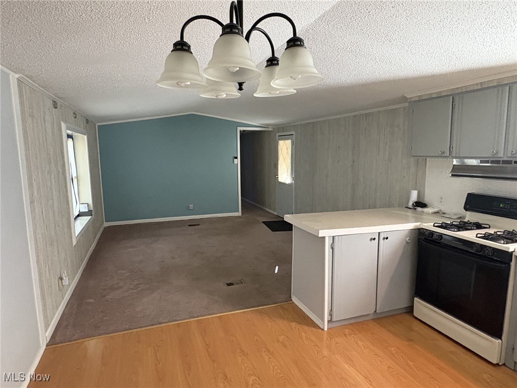 2545 Cross Way Akron OH 44312