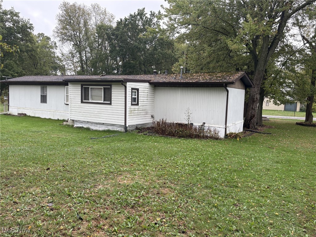 2545 Cross Way Akron OH 44312