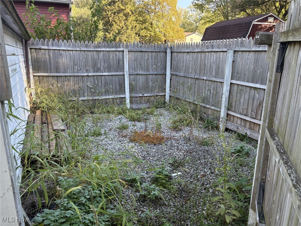 2545 Cross Way Akron OH 44312