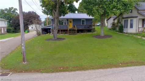 136 N School Street Millersburg OH 44654