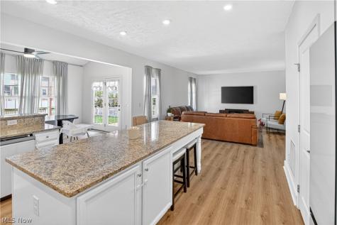 3241 Boettler Street NE Canton OH 44721