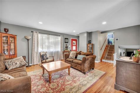 24281 Lebern Drive North Olmsted OH 44070