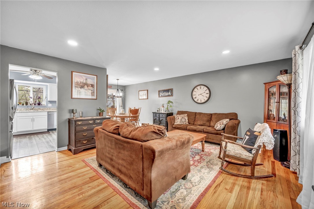 24281 Lebern Drive North Olmsted OH 44070
